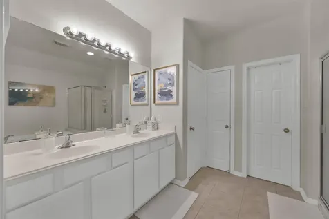 15 Aquiline Oaks Place The Woodlands TX 77382