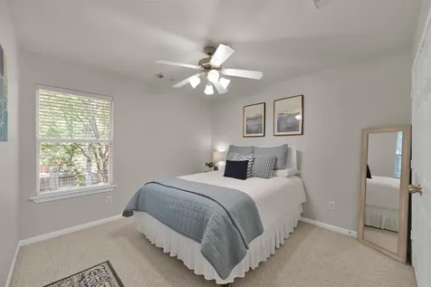 15 Aquiline Oaks Place The Woodlands TX 77382