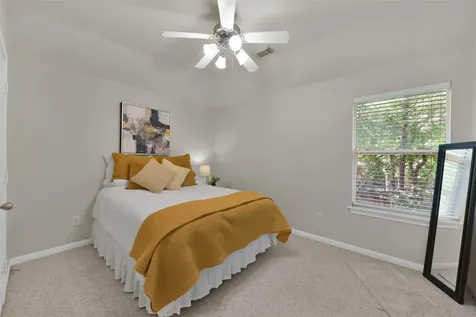 15 Aquiline Oaks Place The Woodlands TX 77382