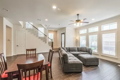 9 Laurelwood Drive Pasadena TX 77058