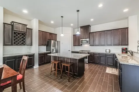 9 Laurelwood Drive Pasadena TX 77058