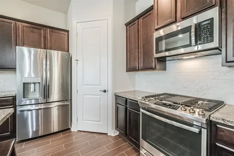 9 Laurelwood Drive Pasadena TX 77058
