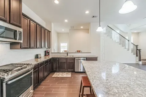 9 Laurelwood Drive Pasadena TX 77058