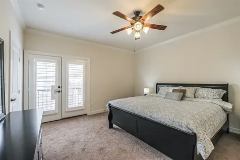 9 Laurelwood Drive Pasadena TX 77058