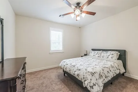 9 Laurelwood Drive Pasadena TX 77058
