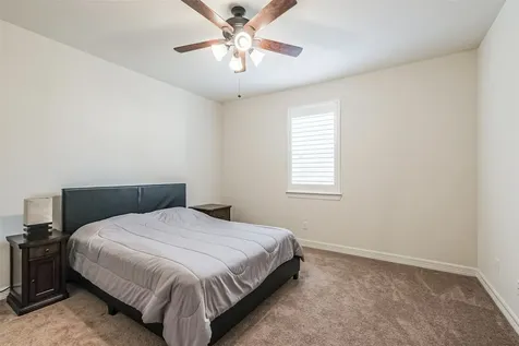 9 Laurelwood Drive Pasadena TX 77058