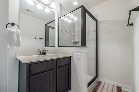 9 Laurelwood Drive Pasadena TX 77058