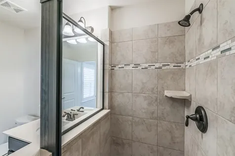 9 Laurelwood Drive Pasadena TX 77058