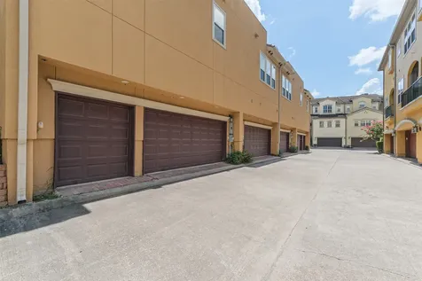 9 Laurelwood Drive Pasadena TX 77058