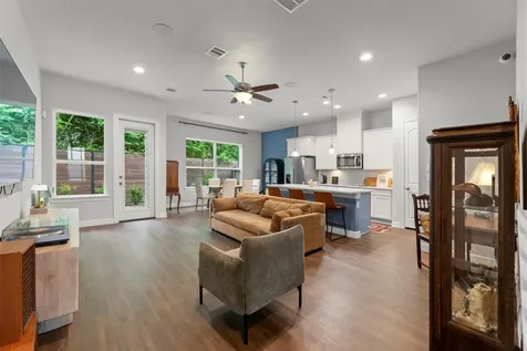 1502 Upland Glen Way Houston TX 77043