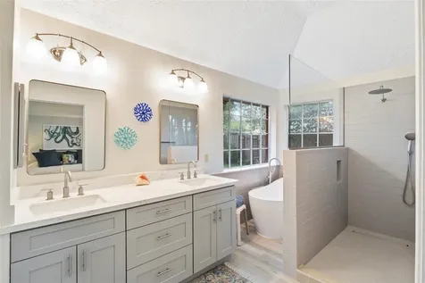 815 Maplewood Falls Court Houston TX 77062