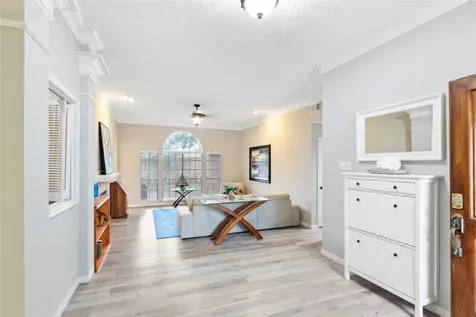815 Maplewood Falls Court Houston TX 77062