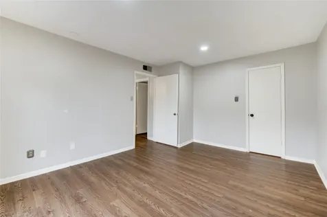 8519 Hearth Drive 28 Houston TX 77054