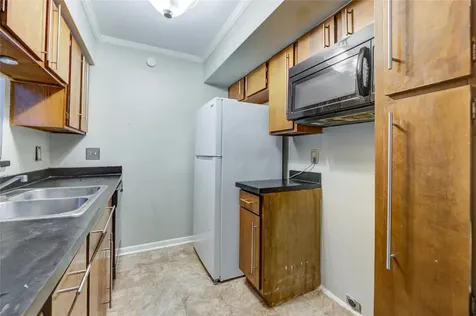 8519 Hearth Drive 28 Houston TX 77054