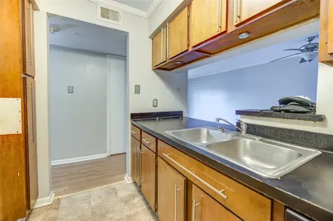 8519 Hearth Drive 28 Houston TX 77054