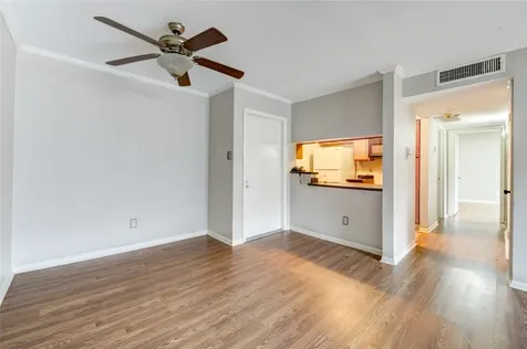 8519 Hearth Drive 28 Houston TX 77054