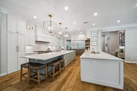 5 Magnolia Woods Drive Kingwood TX 77339