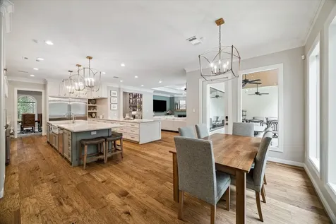 5 Magnolia Woods Drive Kingwood TX 77339