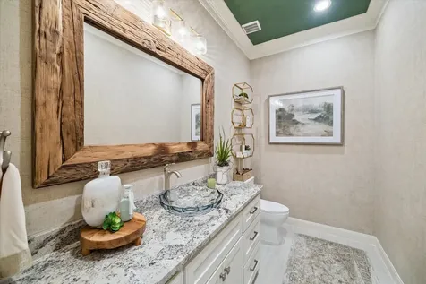 5 Magnolia Woods Drive Kingwood TX 77339