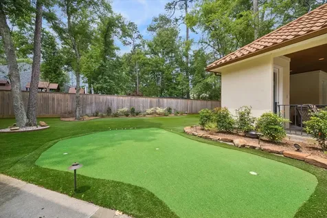 5 Magnolia Woods Drive Kingwood TX 77339