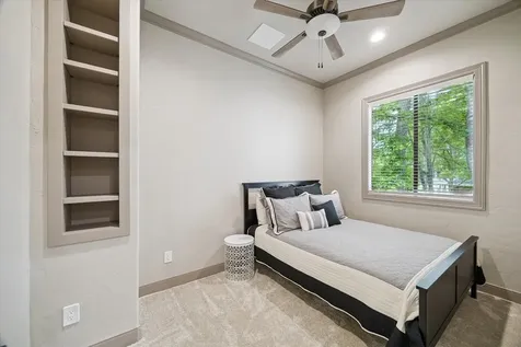 5 Magnolia Woods Drive Kingwood TX 77339