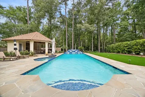 5 Magnolia Woods Drive Kingwood TX 77339
