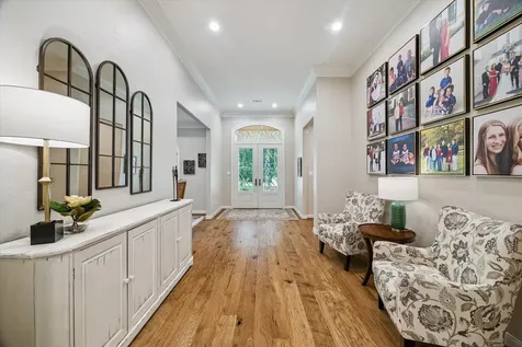 5 Magnolia Woods Drive Kingwood TX 77339