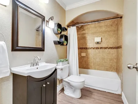 209 Schley Street Richwood TX 77531