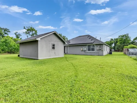 209 Schley Street Richwood TX 77531