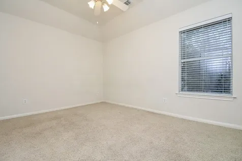 6 S Burberry Park Circle The Woodlands TX 77382