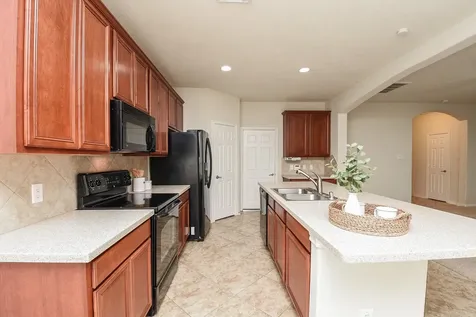6 S Burberry Park Circle The Woodlands TX 77382
