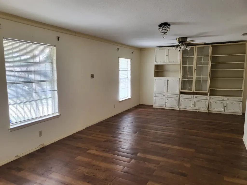 5855 Sandy Valley Street San Antonio TX 78242
