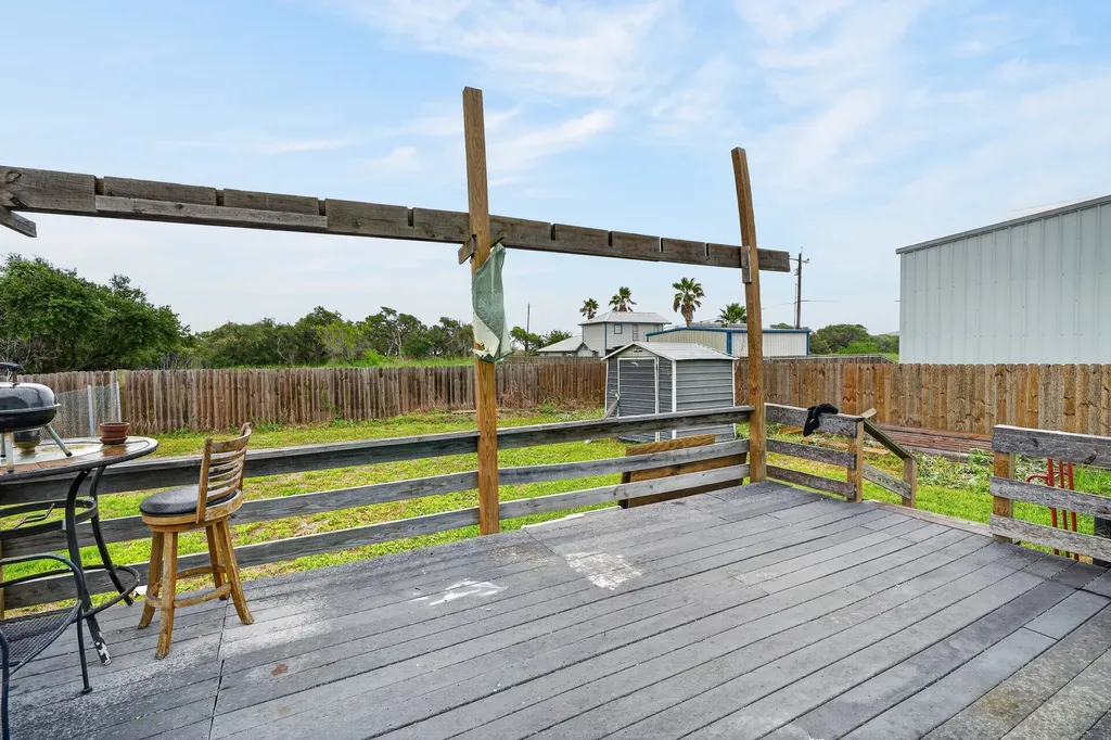 1824 Highway 35 S Rockport TX 78382