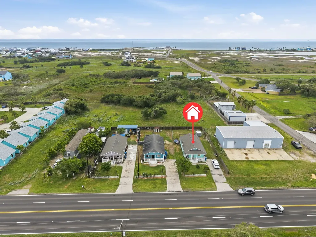 1824 Highway 35 S Rockport TX 78382