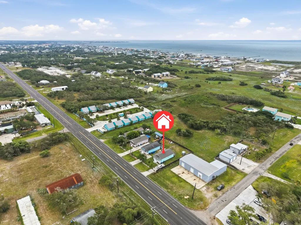 1824 Highway 35 S Rockport TX 78382