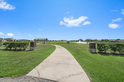 351 Lily Lane Rosharon TX 77583