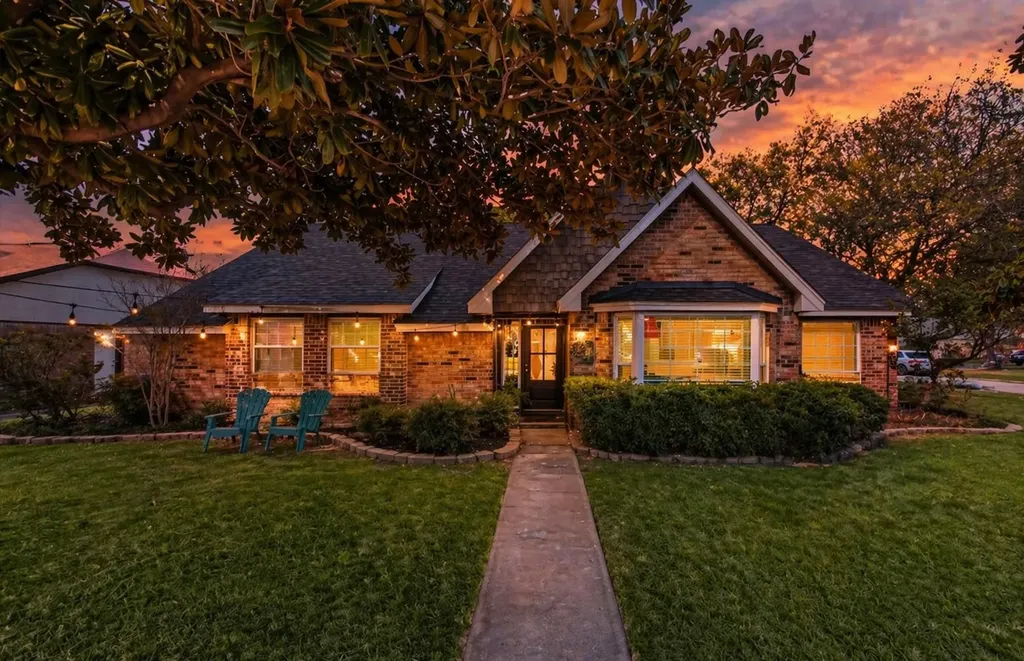 8019 Green Lawn Drive Houston TX 77088