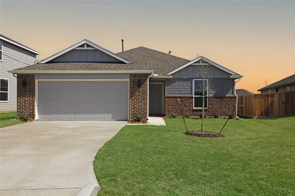 135 Road 51030 Cleveland TX 77327