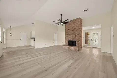1404 Osborne Drive Friendswood TX 77546