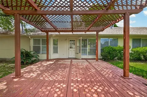 1404 Osborne Drive Friendswood TX 77546