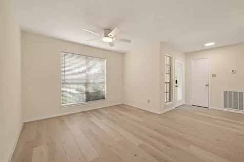 1404 Osborne Drive Friendswood TX 77546
