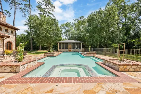 603 W Friar Tuck Lane Houston TX 77024