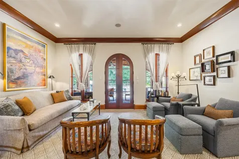 603 W Friar Tuck Lane Houston TX 77024