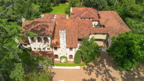 603 W Friar Tuck Lane Houston TX 77024