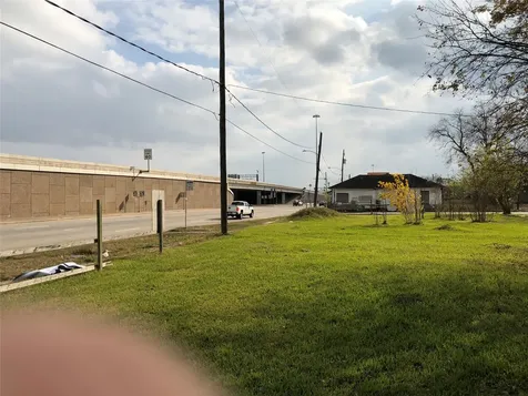2819 Newhoff Street Houston TX 77026