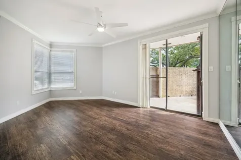 5200 Weslayan Street 101 Houston TX 77005