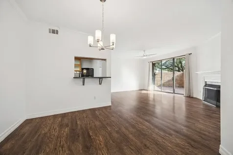 5200 Weslayan Street 101 Houston TX 77005