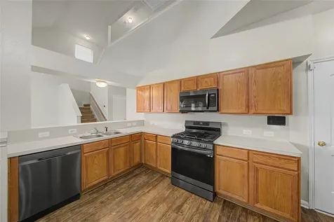 1111 Auburn View Lane Fresno TX 77545