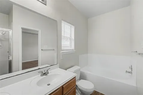 1111 Auburn View Lane Fresno TX 77545