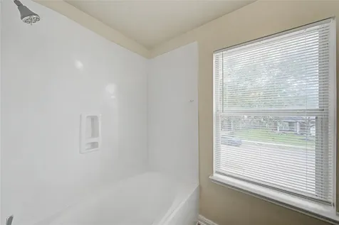 1111 Auburn View Lane Fresno TX 77545